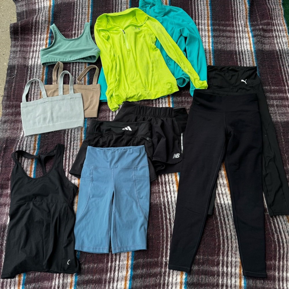 Woman’s activewear size‎ XS bundle 11 pieces